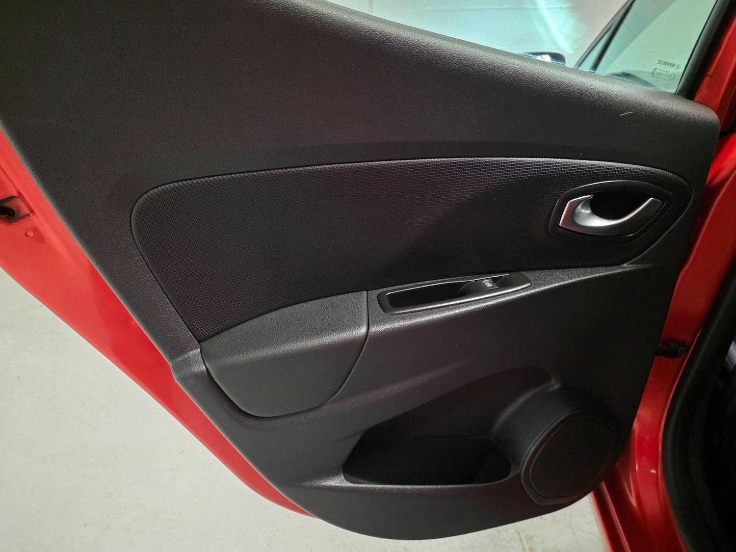 Used Renault Clio 2016 for sale - 76976846: Photo 46