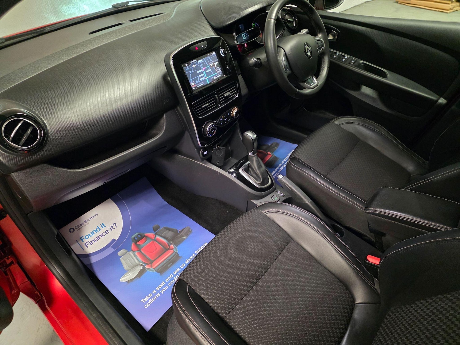 Used Renault Clio 2016 for sale - 76976846: Photo 47