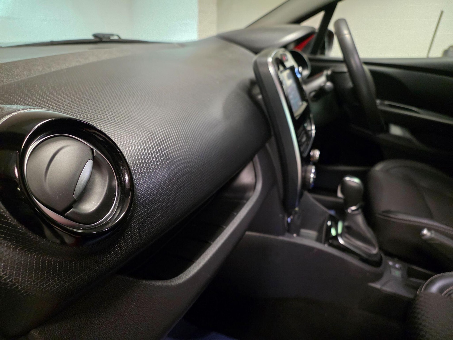 Used Renault Clio 2016 for sale - 76976846: Photo 54