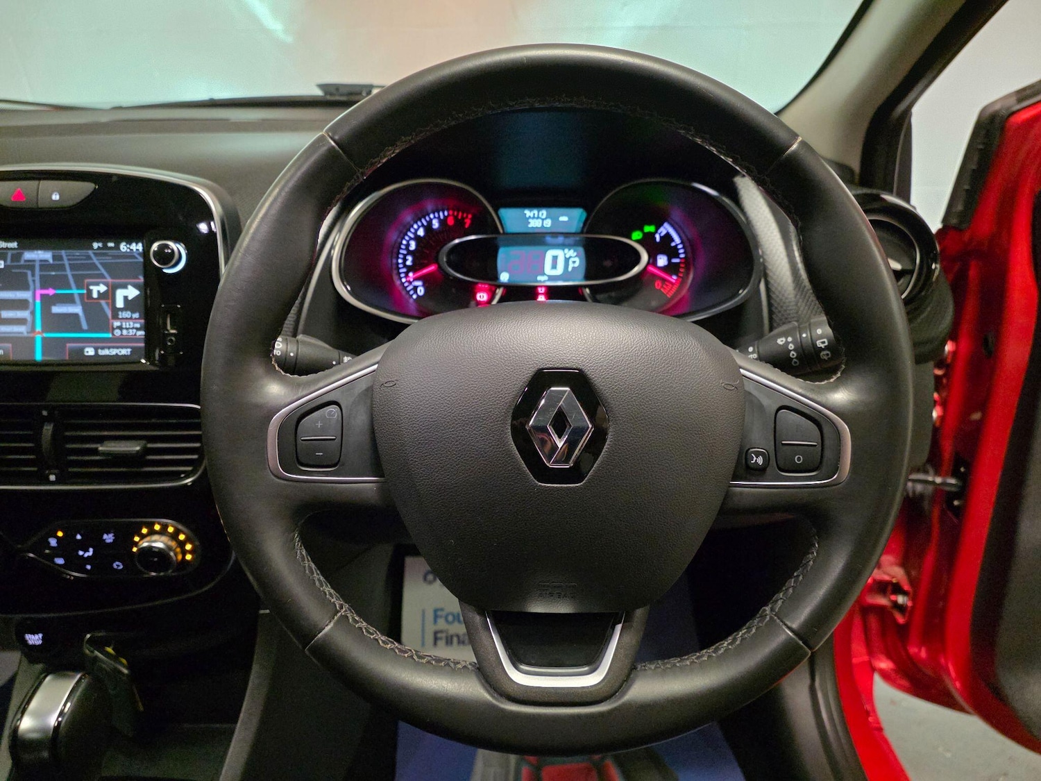 Used Renault Clio 2016 for sale - 76976846: Photo 59