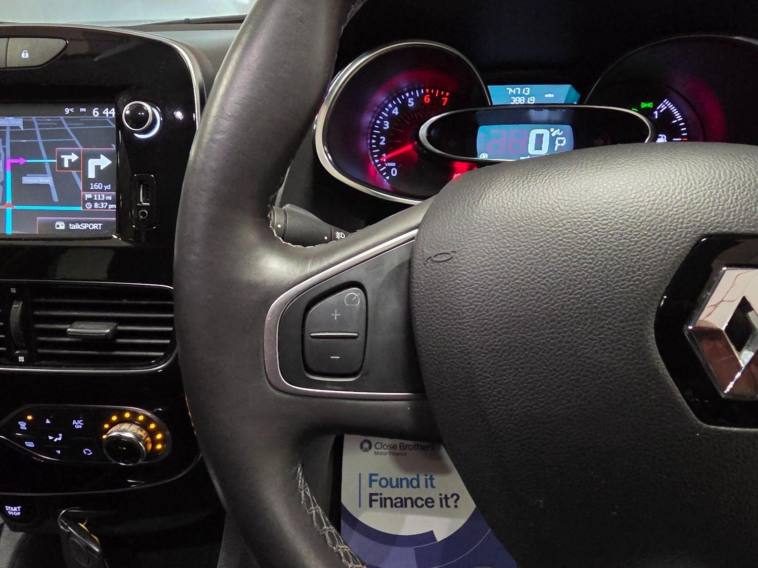 Used Renault Clio 2016 for sale - 76976846: Photo 60