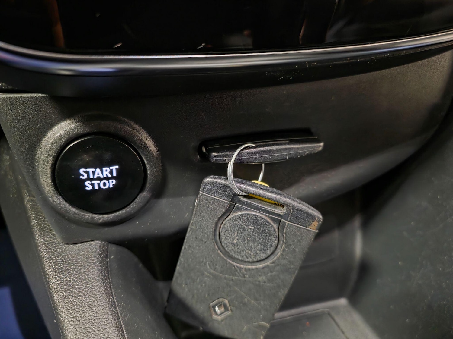 Used Renault Clio 2016 for sale - 76976846: Photo 65