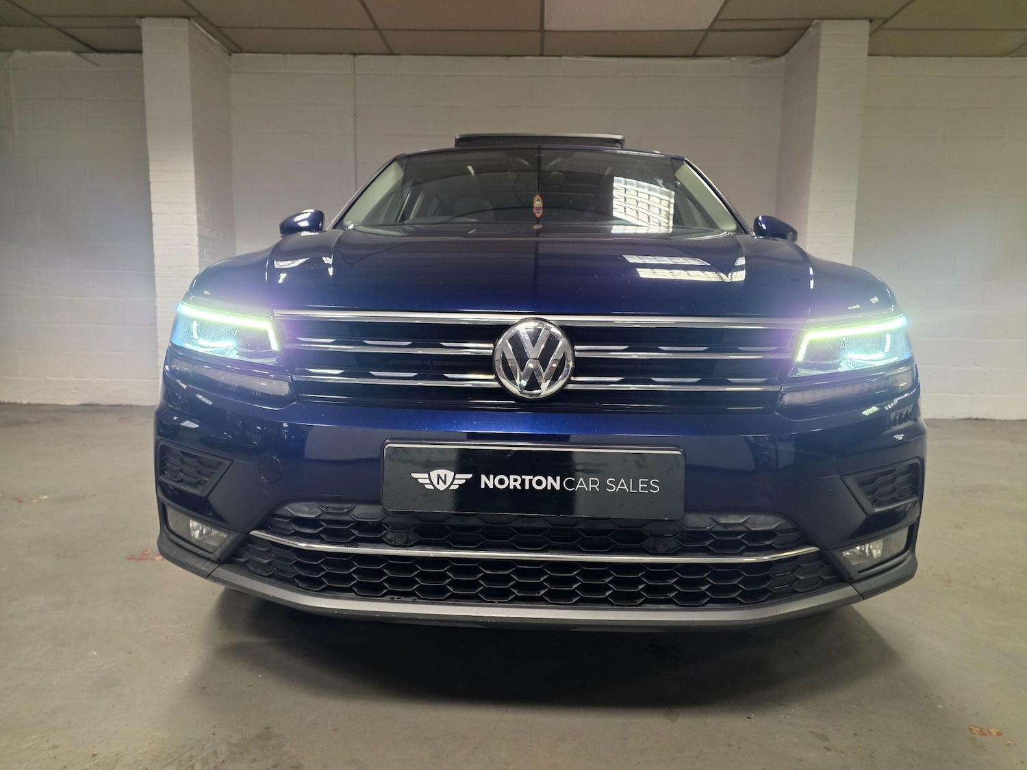 Used Volkswagen Tiguan 2018 for sale - 76512445: Photo 10