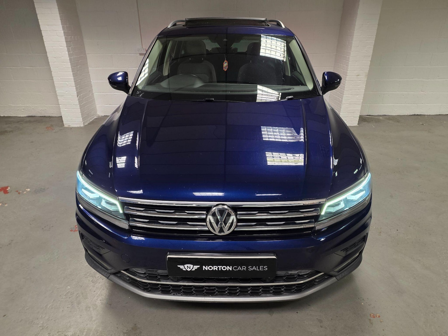 Used Volkswagen Tiguan 2018 for sale - 76512445: Photo 11