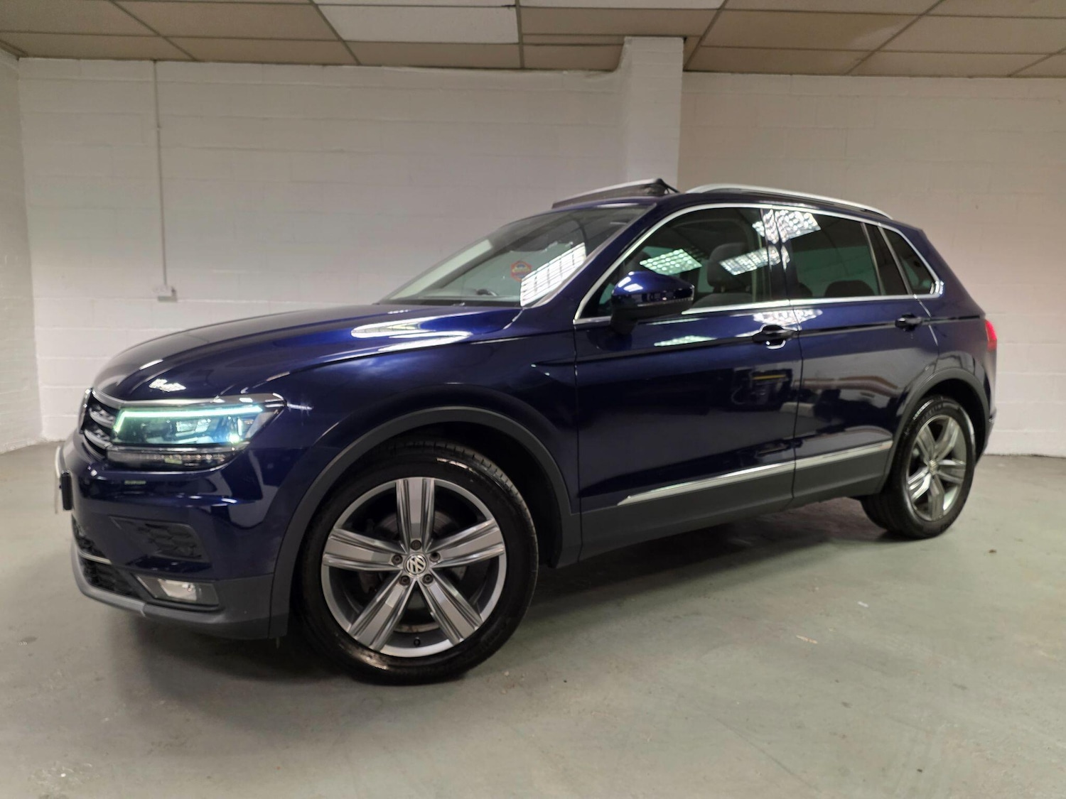 Used Volkswagen Tiguan 2018 for sale - 76512445: Photo 14