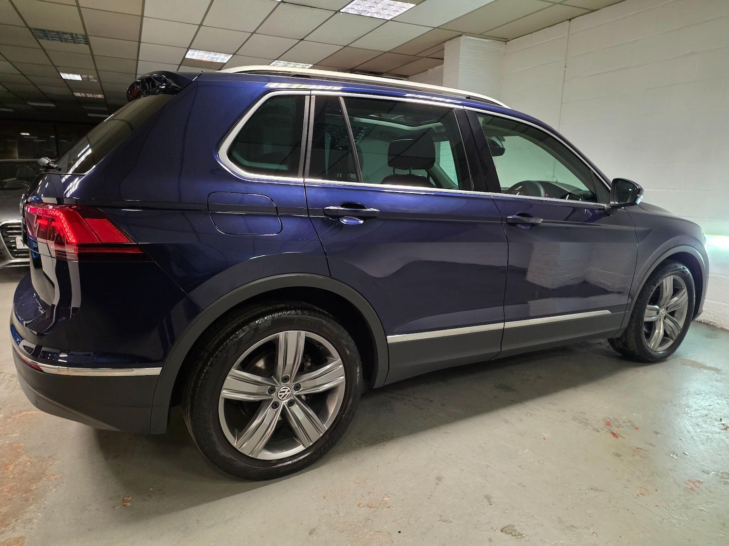 Used Volkswagen Tiguan 2018 for sale - 76512445: Photo 23