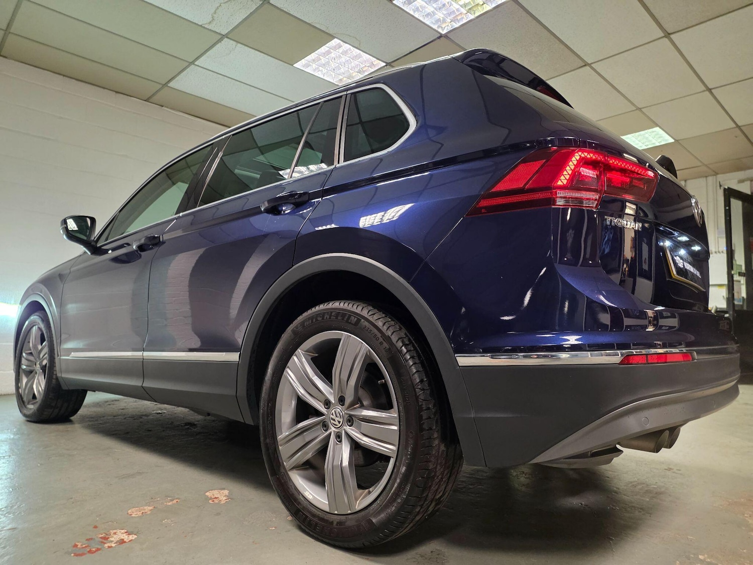 Used Volkswagen Tiguan 2018 for sale - 76512445: Photo 27