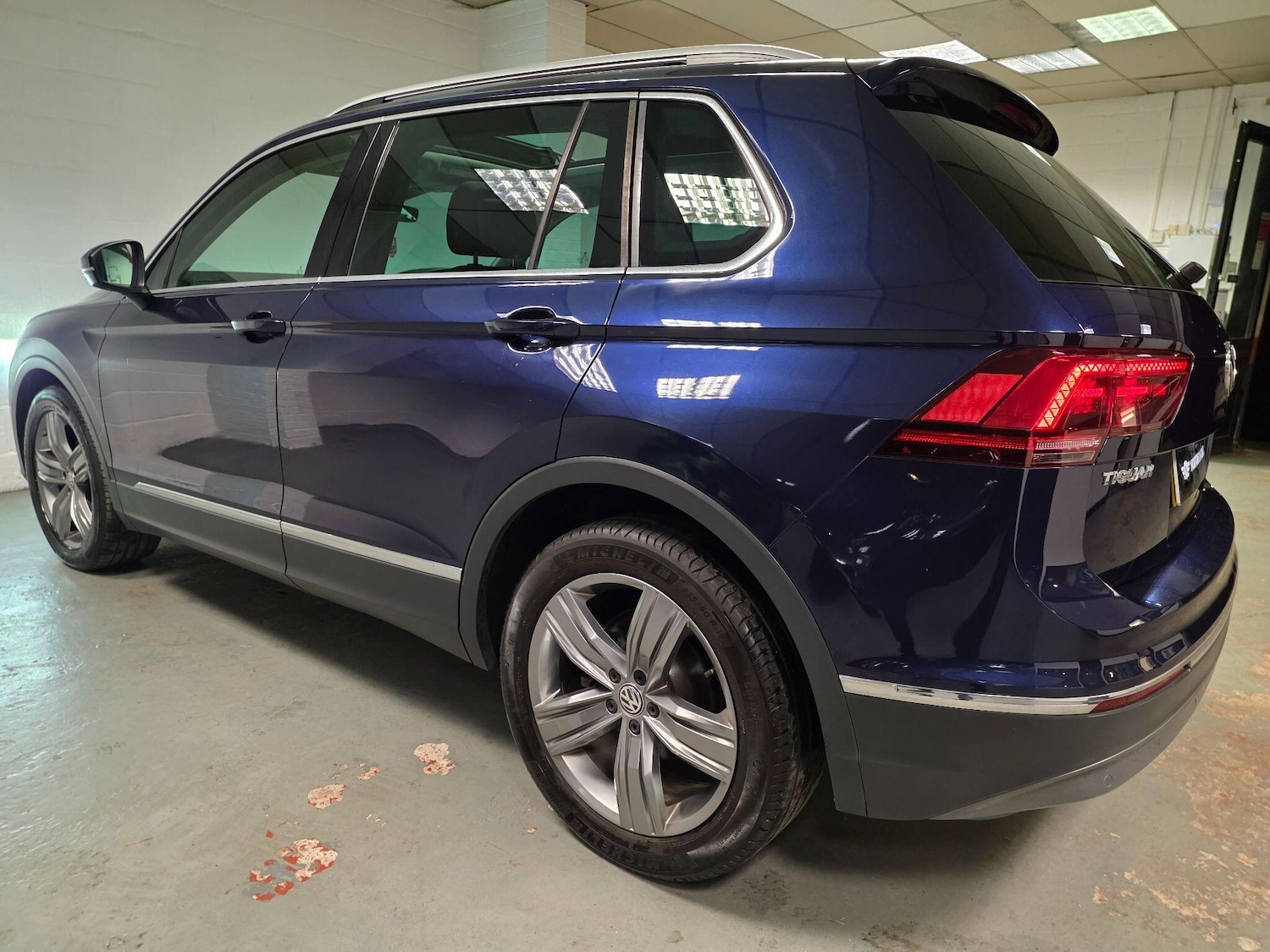 Used Volkswagen Tiguan 2018 for sale - 76512445: Photo 28