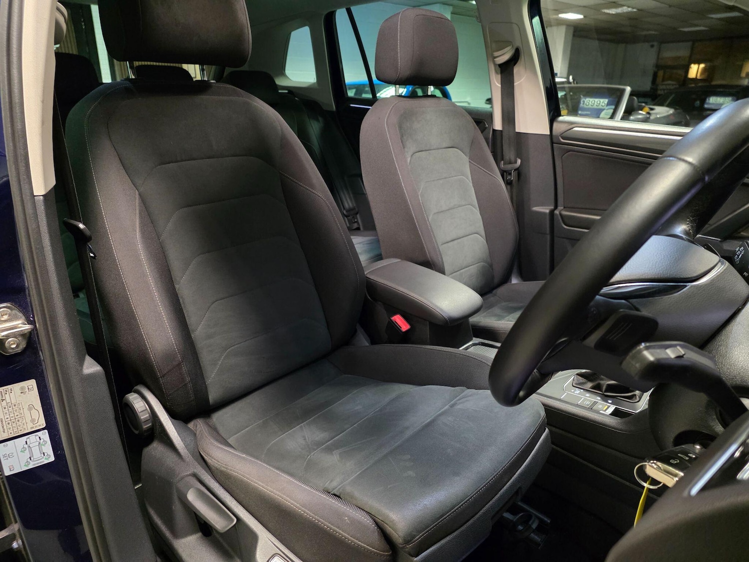 Used Volkswagen Tiguan 2018 for sale - 76512445: Photo 35