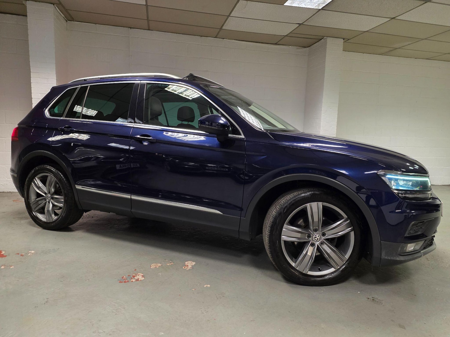 Used Volkswagen Tiguan 2018 for sale - 76512445: Photo 4