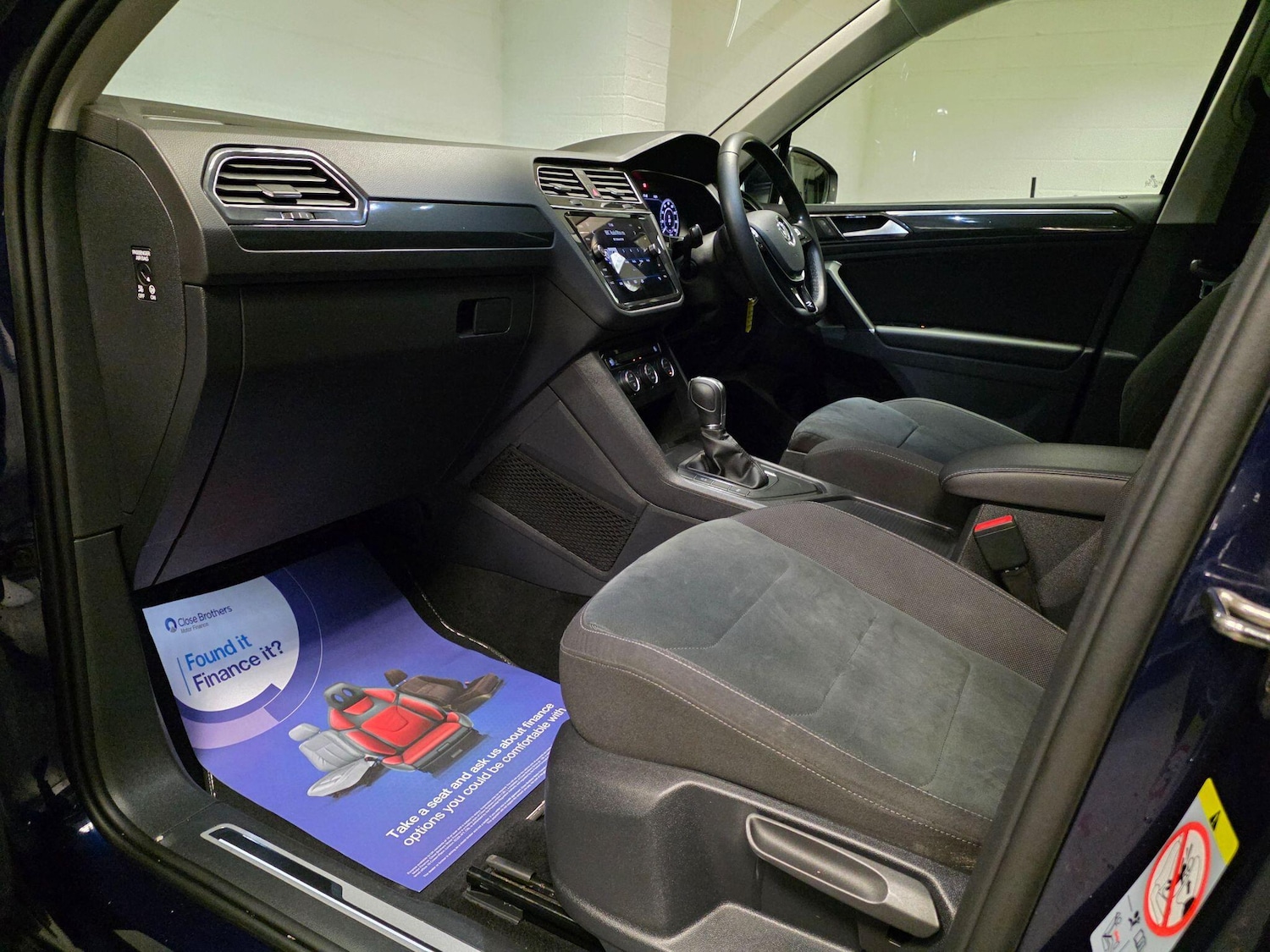 Used Volkswagen Tiguan 2018 for sale - 76512445: Photo 53