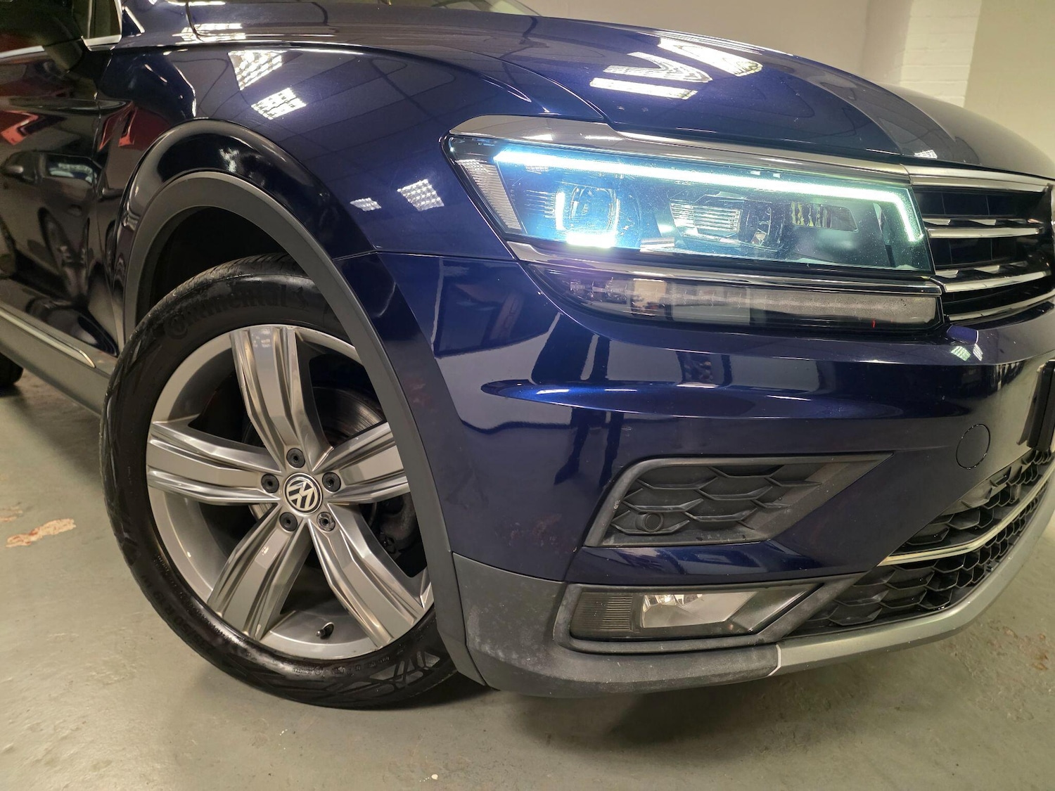 Used Volkswagen Tiguan 2018 for sale - 76512445: Photo 6