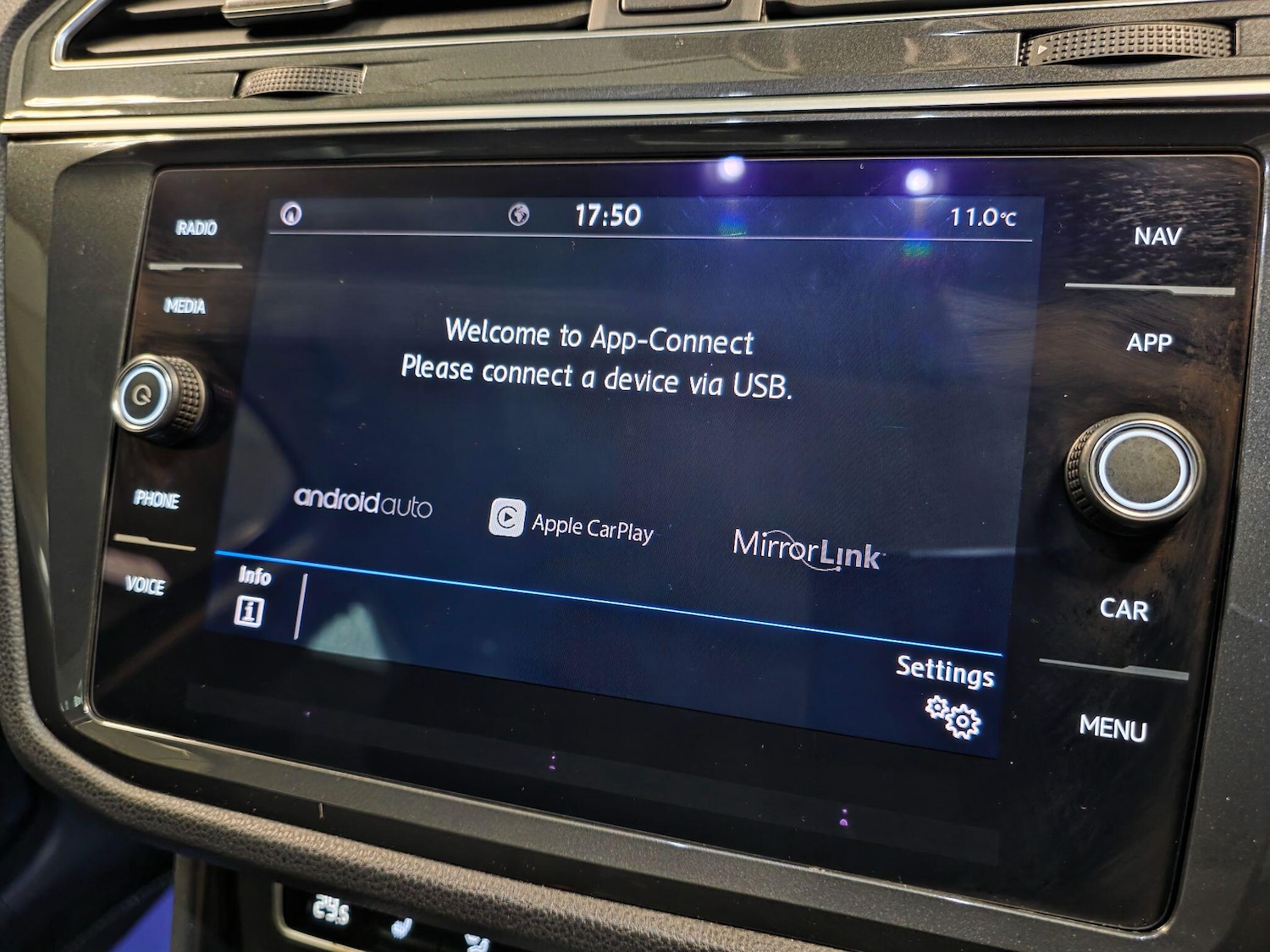 Used Volkswagen Tiguan 2018 for sale - 76512445: Photo 75