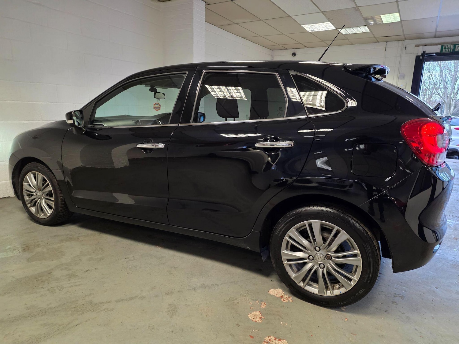 Used Suzuki Baleno 2017 for sale - 77315218: Photo 27