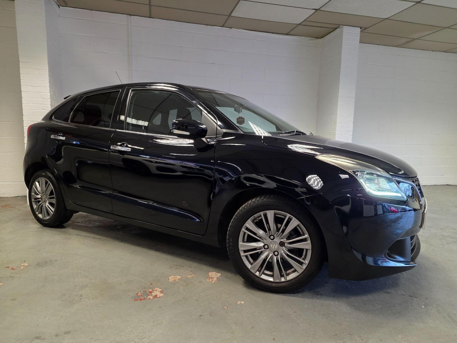 Used Suzuki Baleno 2017 for sale - 77315218: Photo 3