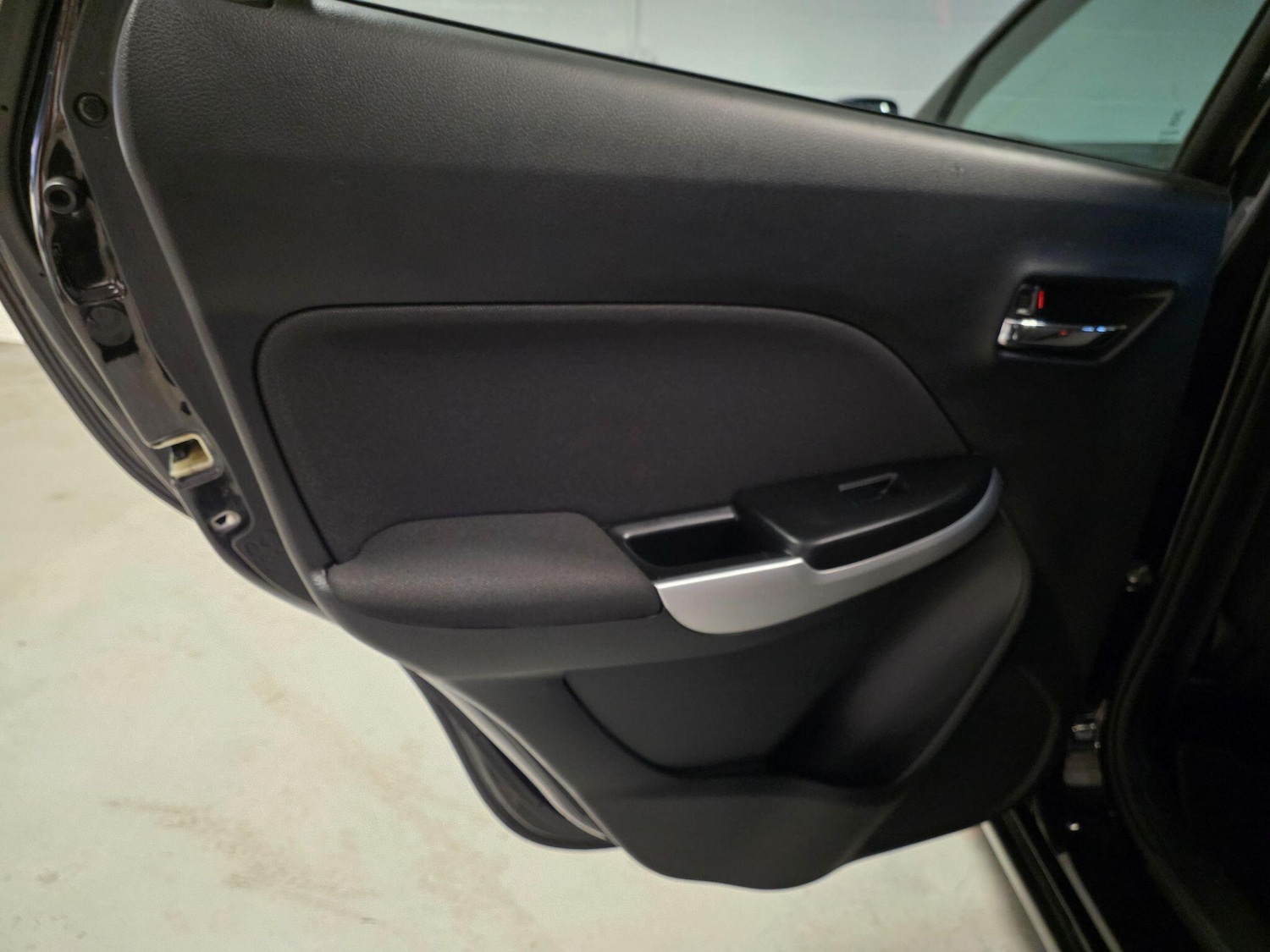 Used Suzuki Baleno 2017 for sale - 77315218: Photo 43