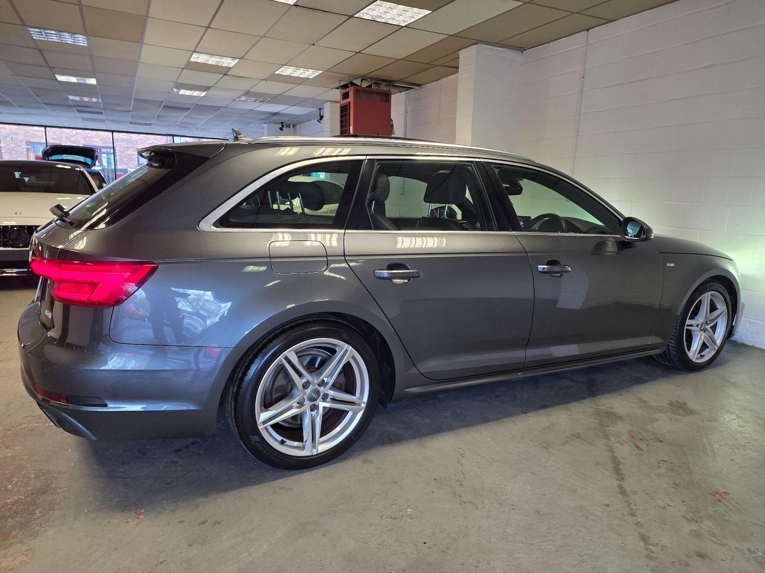 Used Audi A4 Avant for sale - 77315371: Photo 21