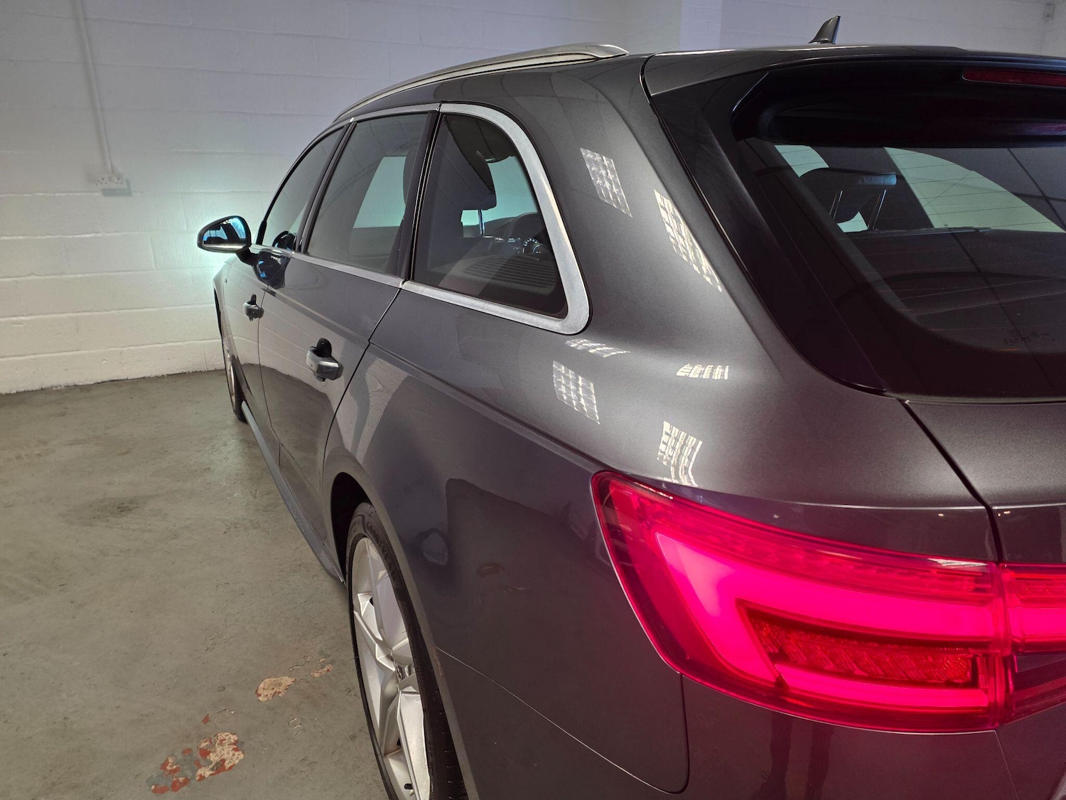 Used Audi A4 Avant for sale - 77315371: Photo 27