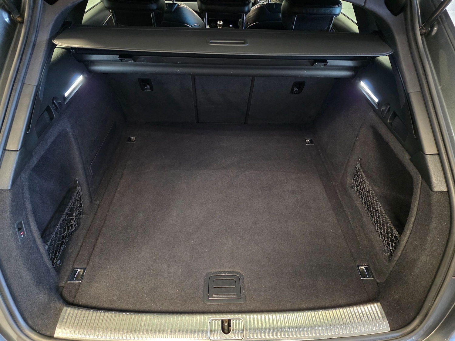 Used Audi A4 Avant for sale - 77315371: Photo 43