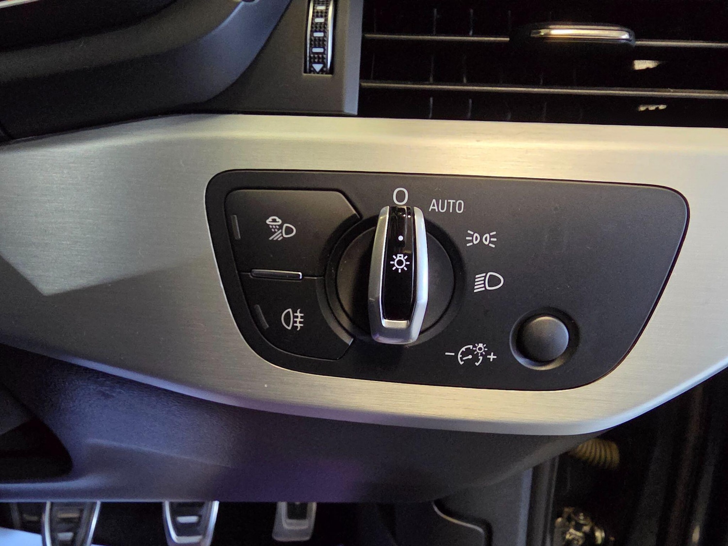 Used Audi A4 Avant for sale - 77315371: Photo 59