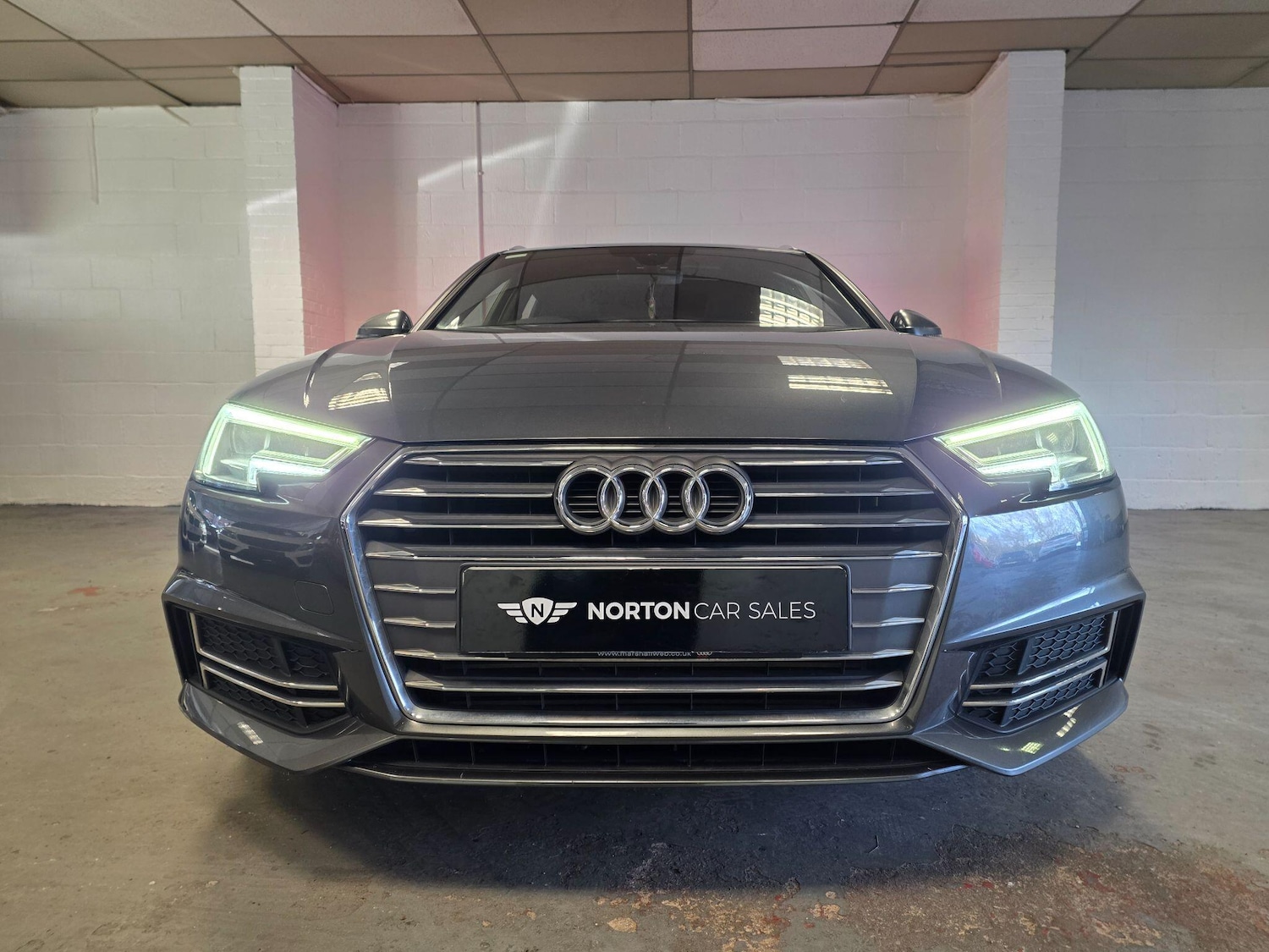 Used Audi A4 Avant for sale - 77315371: Photo 8