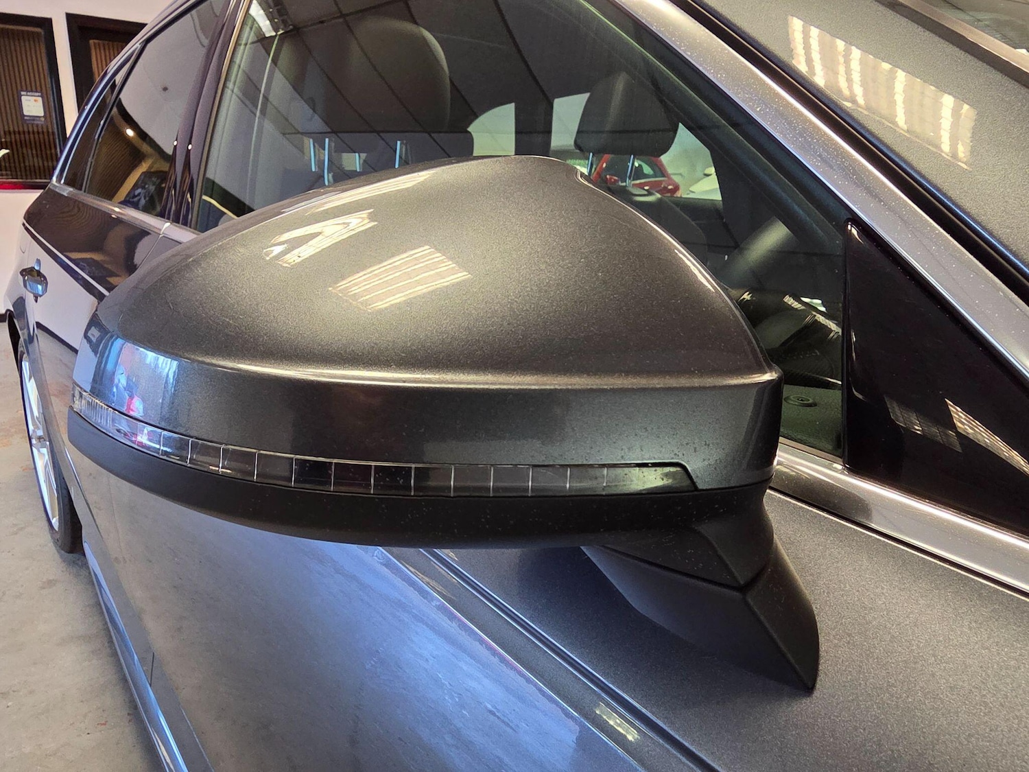 Used Audi A4 Avant for sale - 77315371: Photo 84