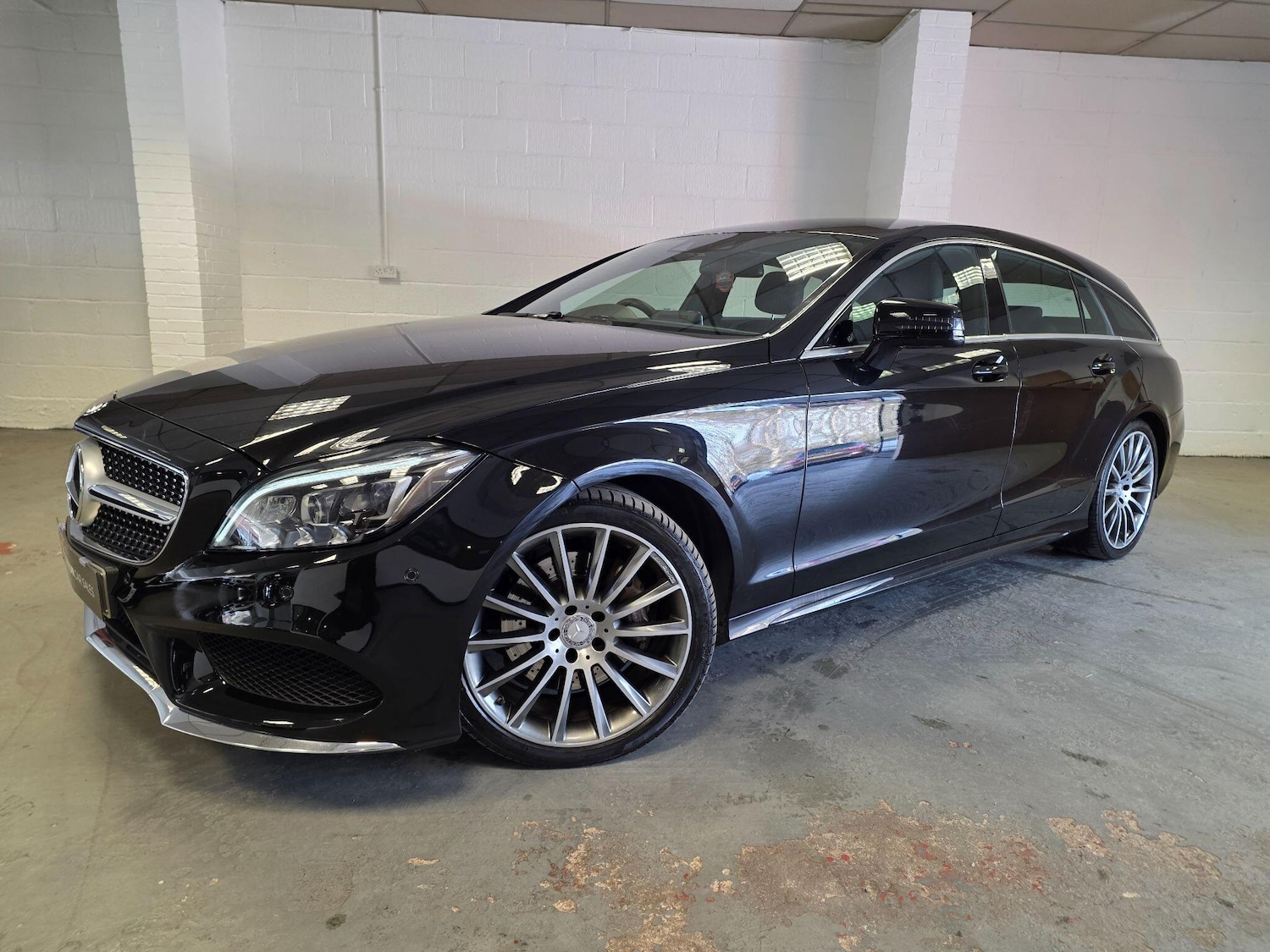 Used Mercedes-Benz CLS 2015 for sale - 77978022: Photo 12
