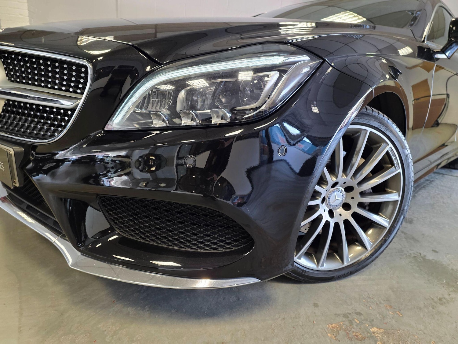 Used Mercedes-Benz CLS 2015 for sale - 77978022: Photo 15