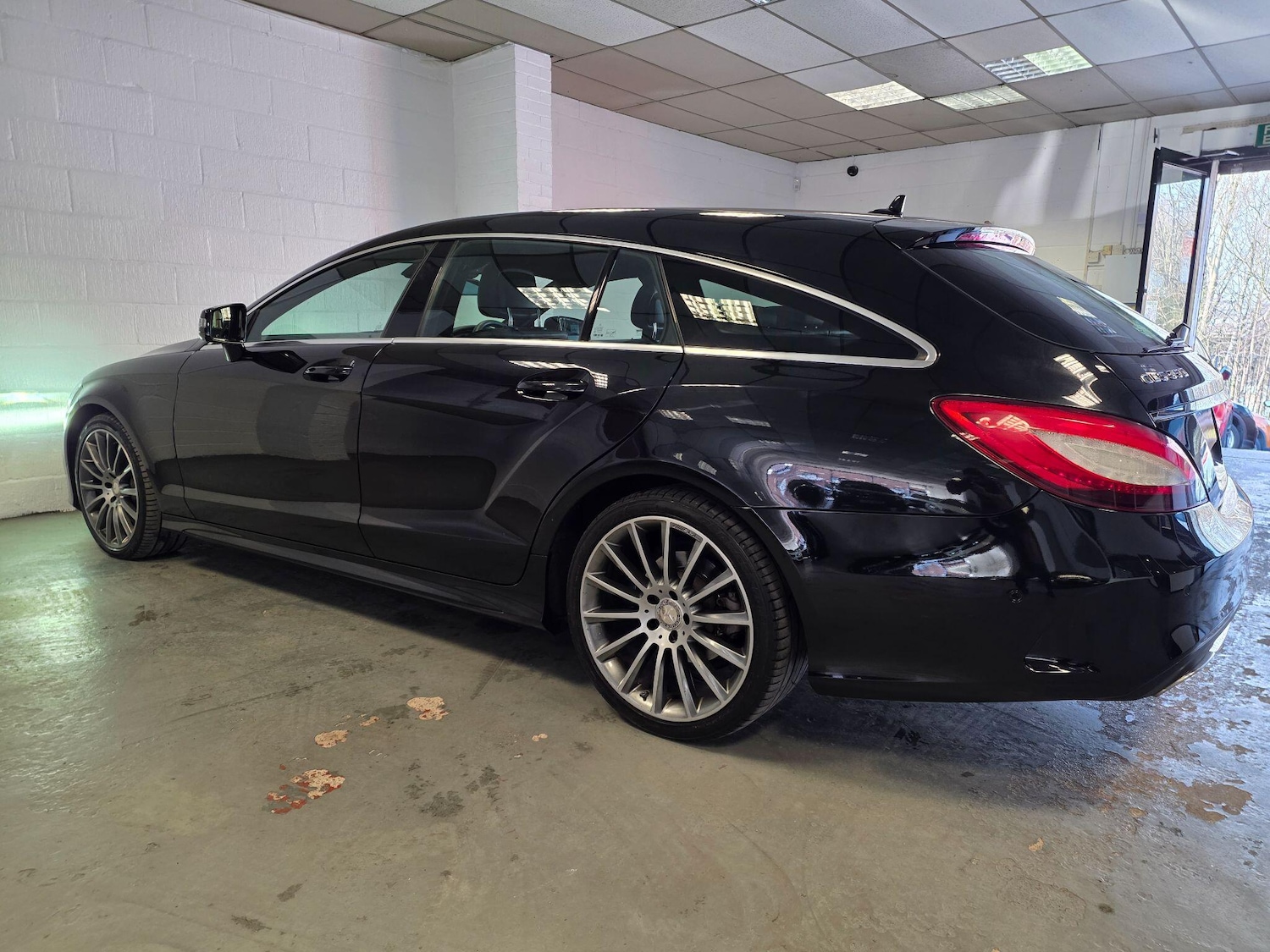 Used Mercedes-Benz CLS 2015 for sale - 77978022: Photo 26