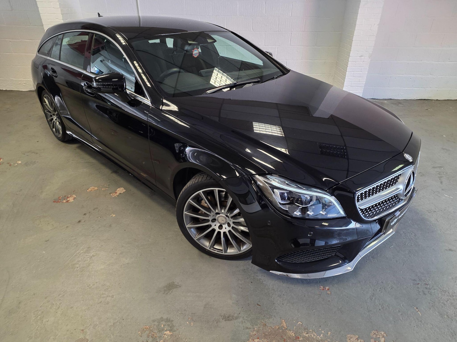Used Mercedes-Benz CLS 2015 for sale - 77978022: Photo 4