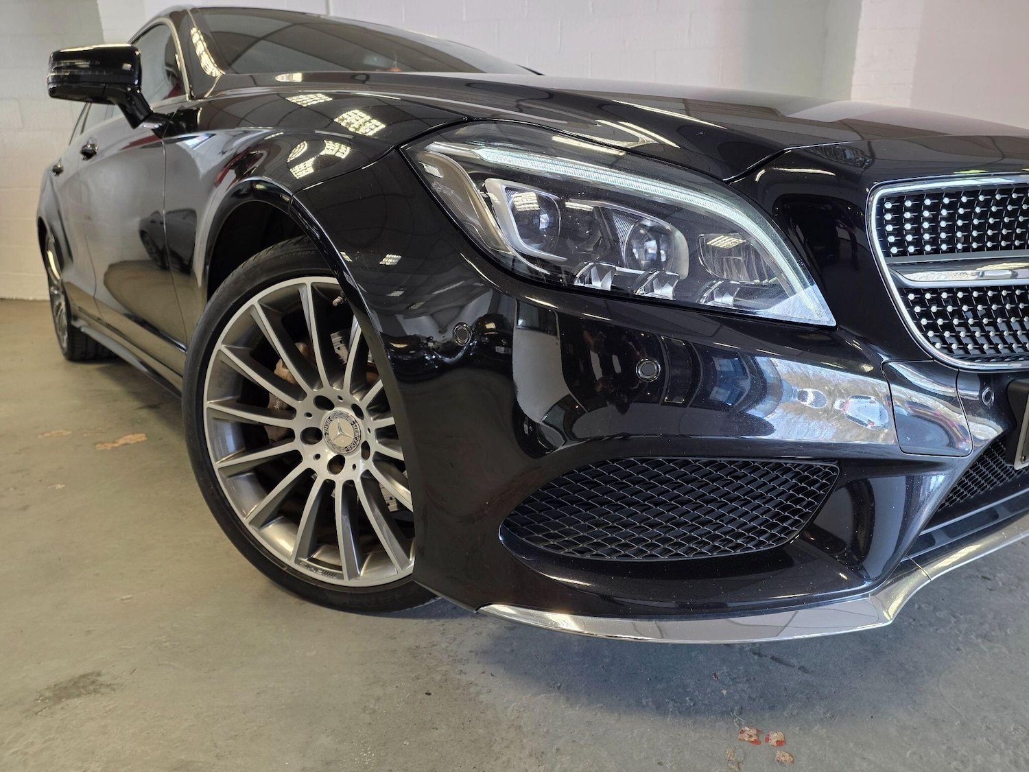 Used Mercedes-Benz CLS 2015 for sale - 77978022: Photo 5