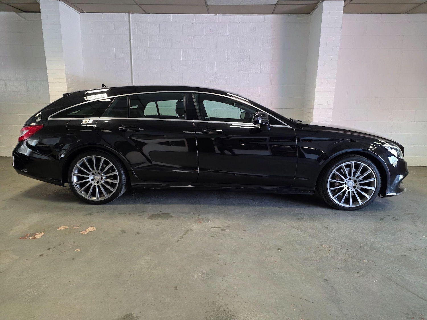 Used Mercedes-Benz CLS 2015 for sale - 77978022: Photo 6