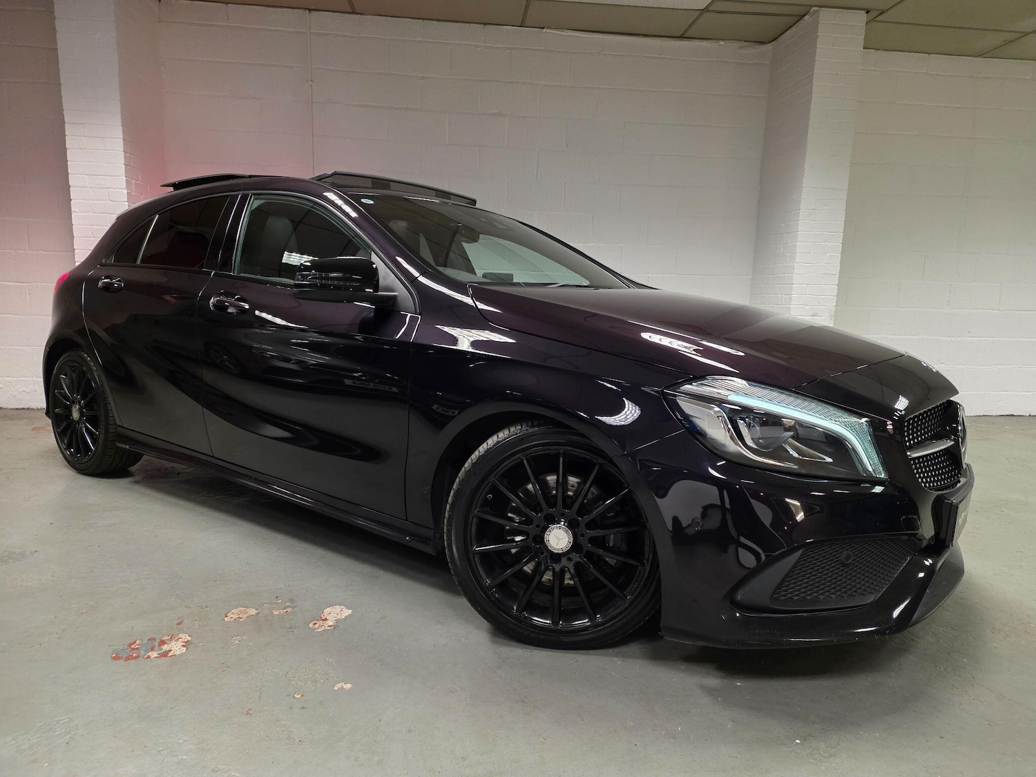 Used Mercedes-Benz A-Class 2016 for sale - 76522542: Photo 2