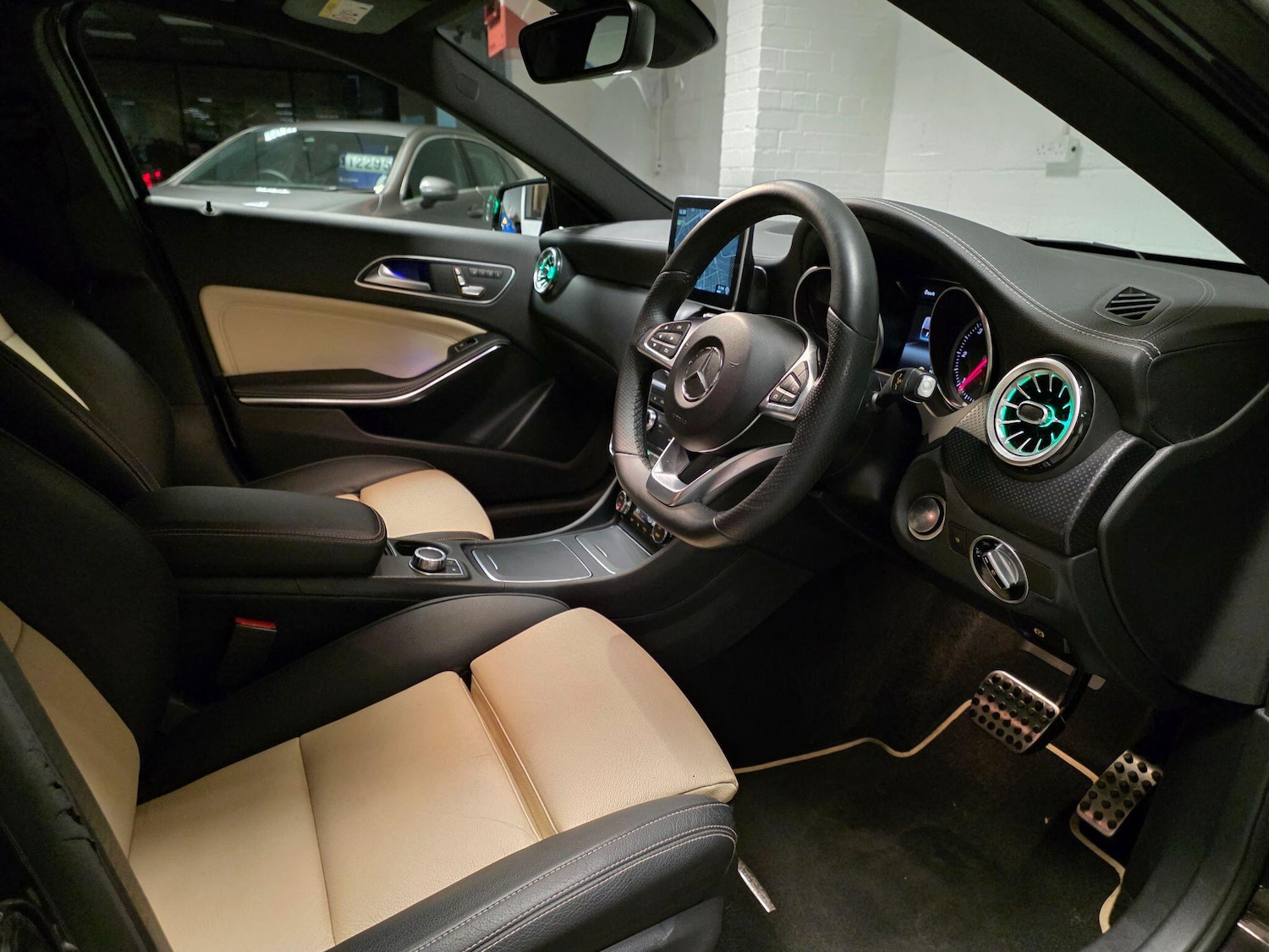 Used Mercedes-Benz A-Class 2016 for sale - 76522542: Photo 30