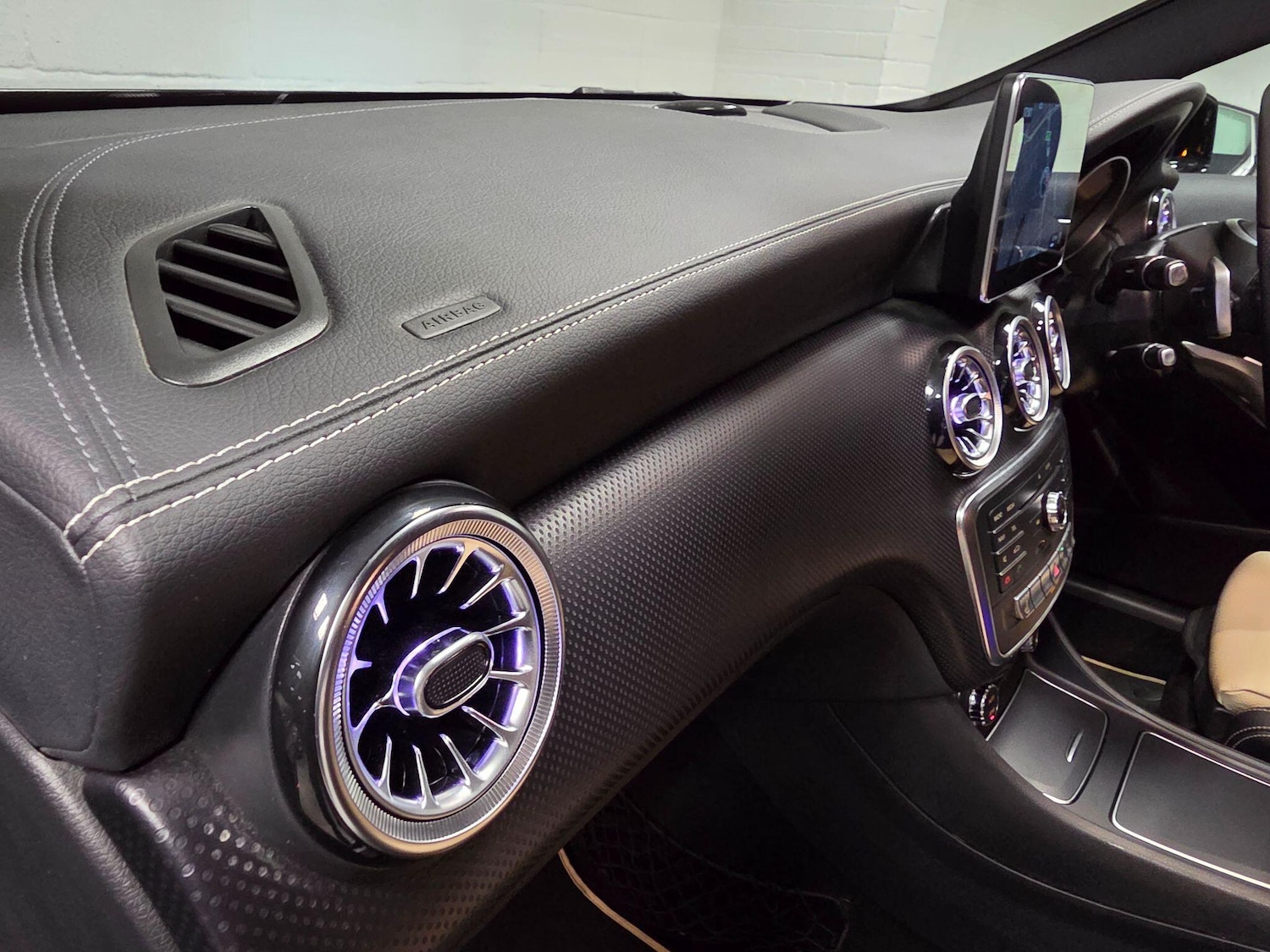 Used Mercedes-Benz A-Class 2016 for sale - 76522542: Photo 51