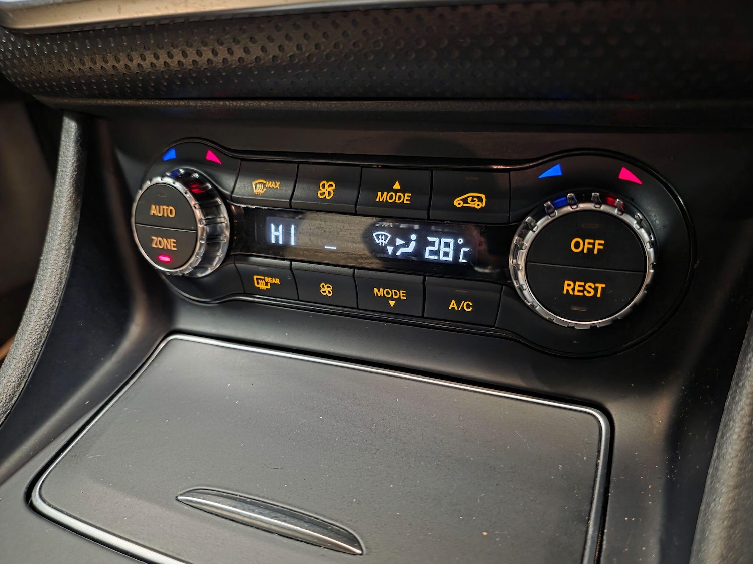 Used Mercedes-Benz A-Class 2016 for sale - 76522542: Photo 65