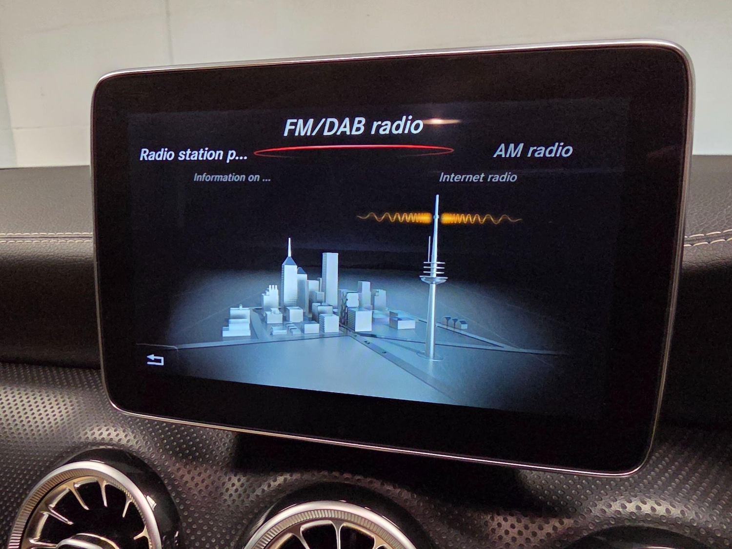 Used Mercedes-Benz A-Class 2016 for sale - 76522542: Photo 69