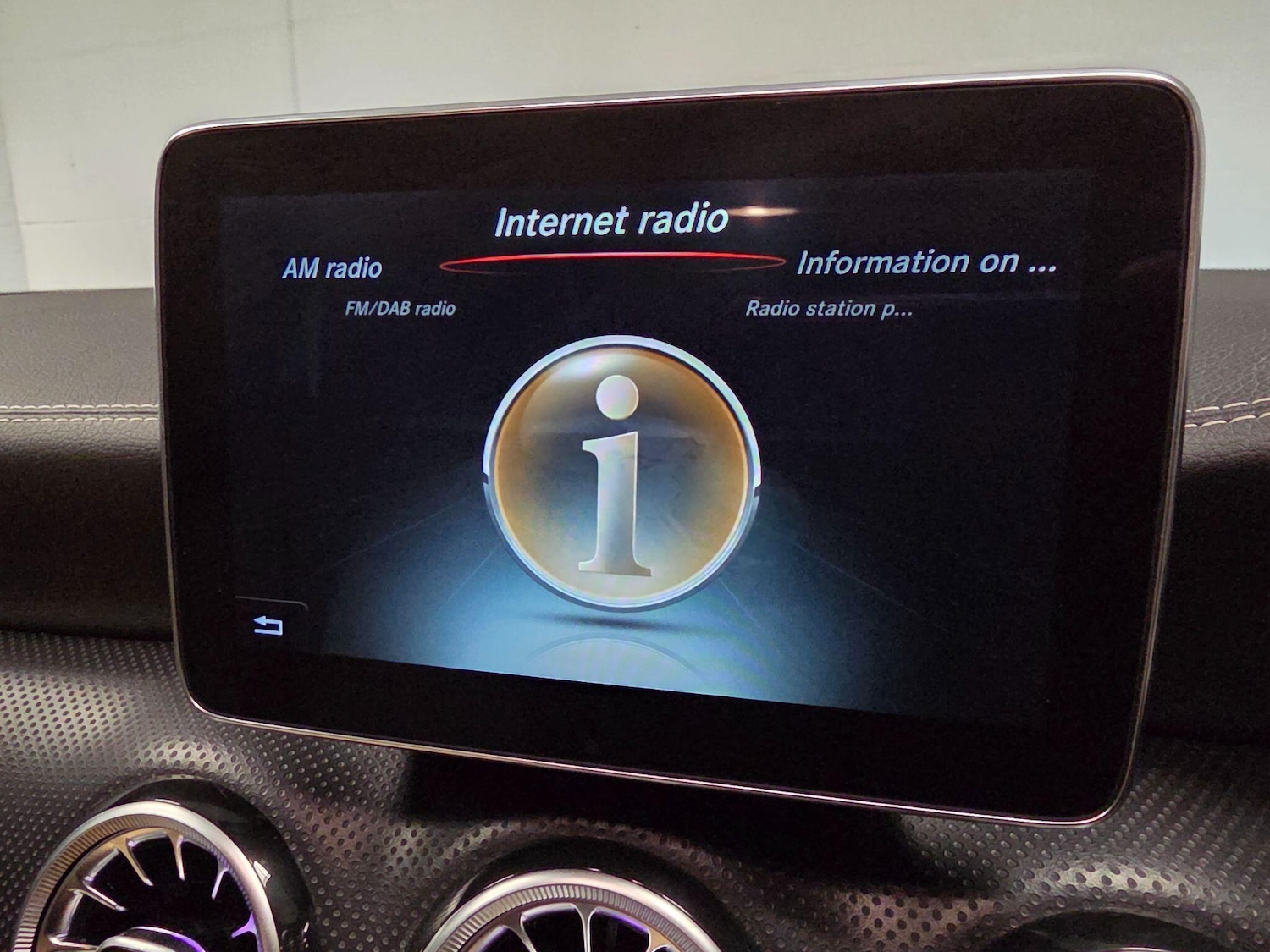 Used Mercedes-Benz A-Class 2016 for sale - 76522542: Photo 70