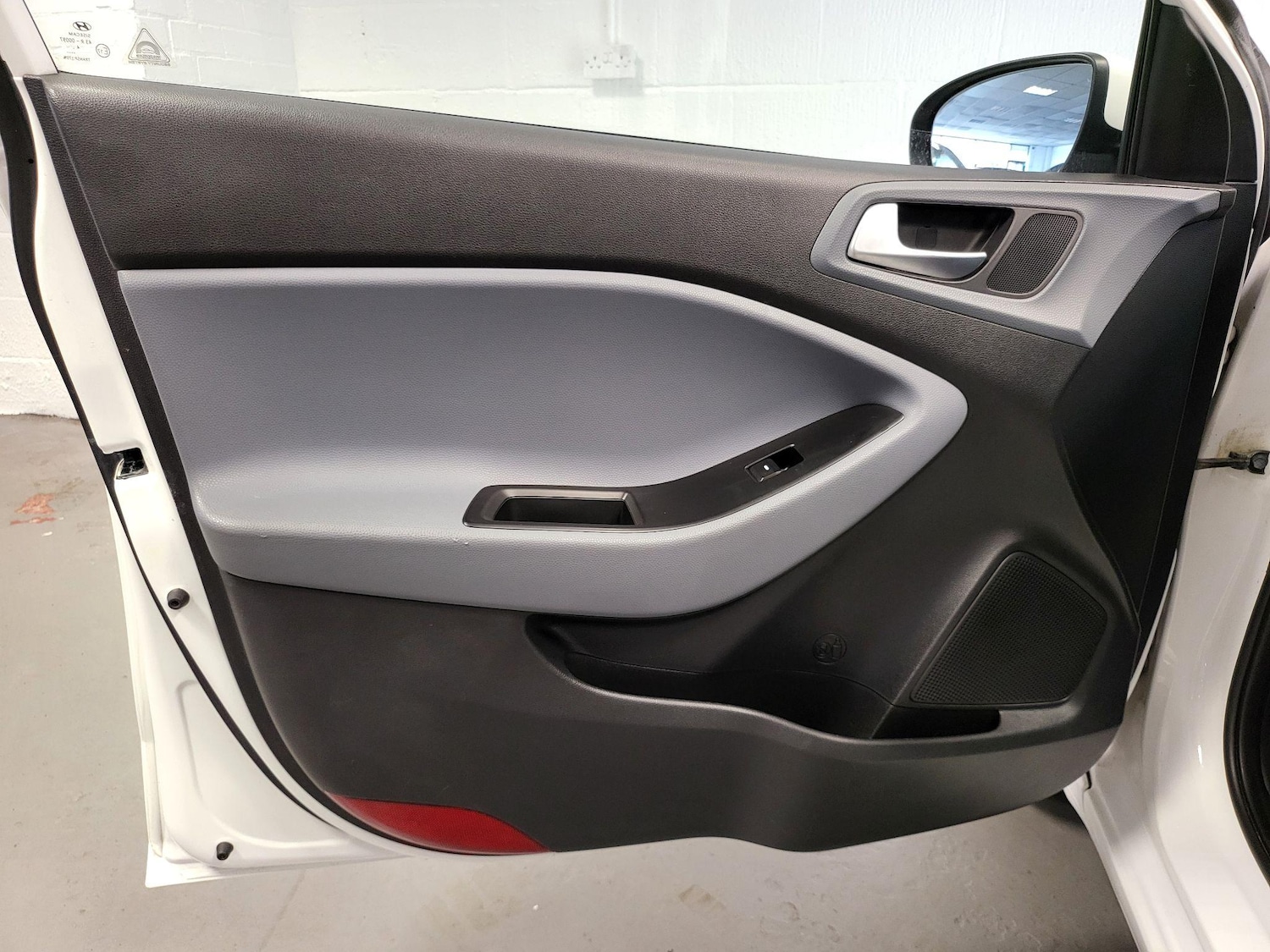 Used Hyundai i20 2015 for sale - 76987676: Photo 48