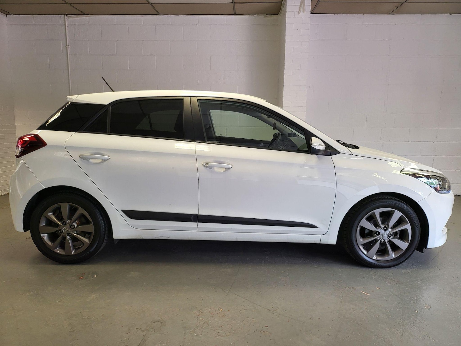 Used Hyundai i20 2015 for sale - 76987676: Photo 5