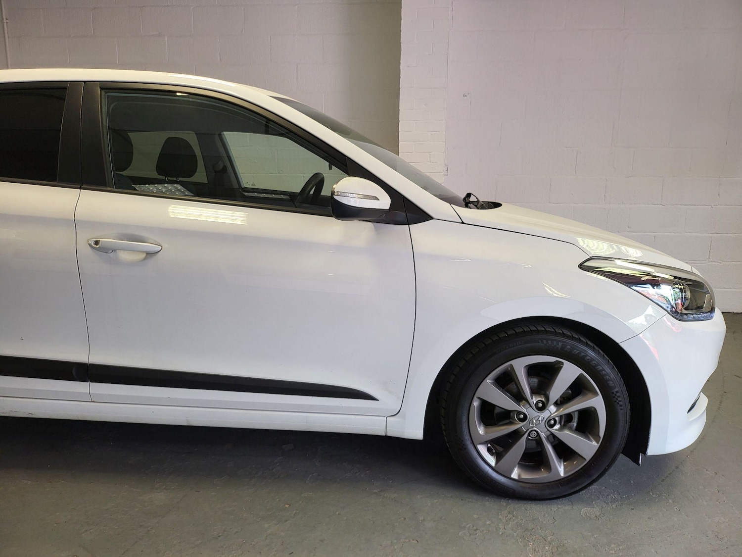Used Hyundai i20 2015 for sale - 76987676: Photo 6