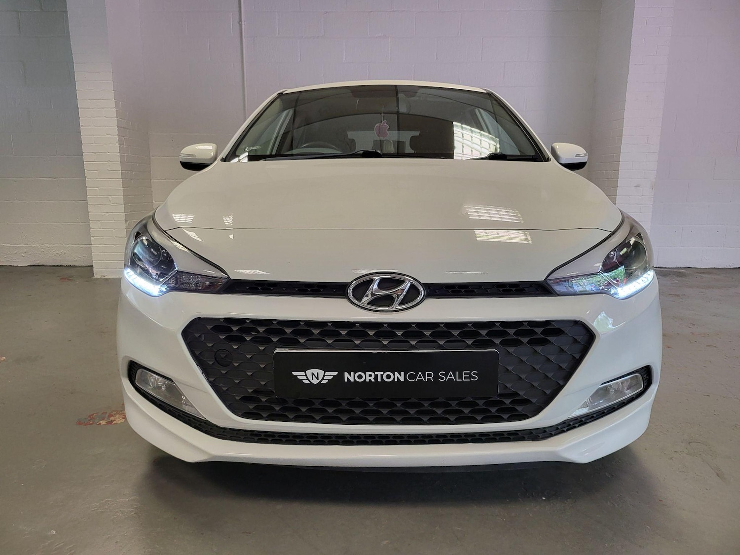 Used Hyundai i20 2015 for sale - 76987676: Photo 8