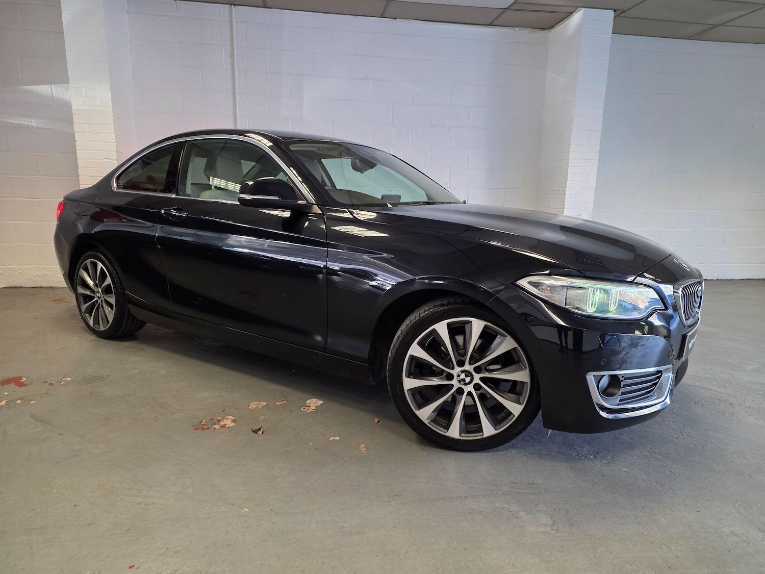 Used BMW 2 Series 2015 for sale - 76645646: Photo 2