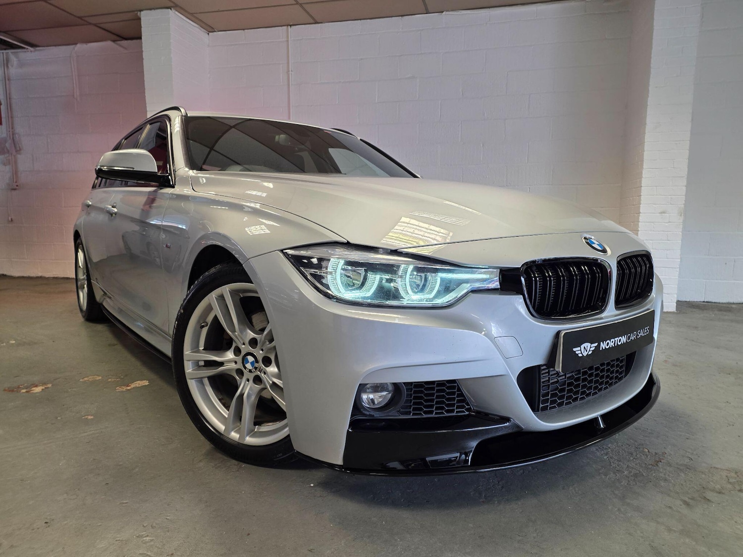 Used BMW 3 Series 2016 for sale - 76432967: Photo 2