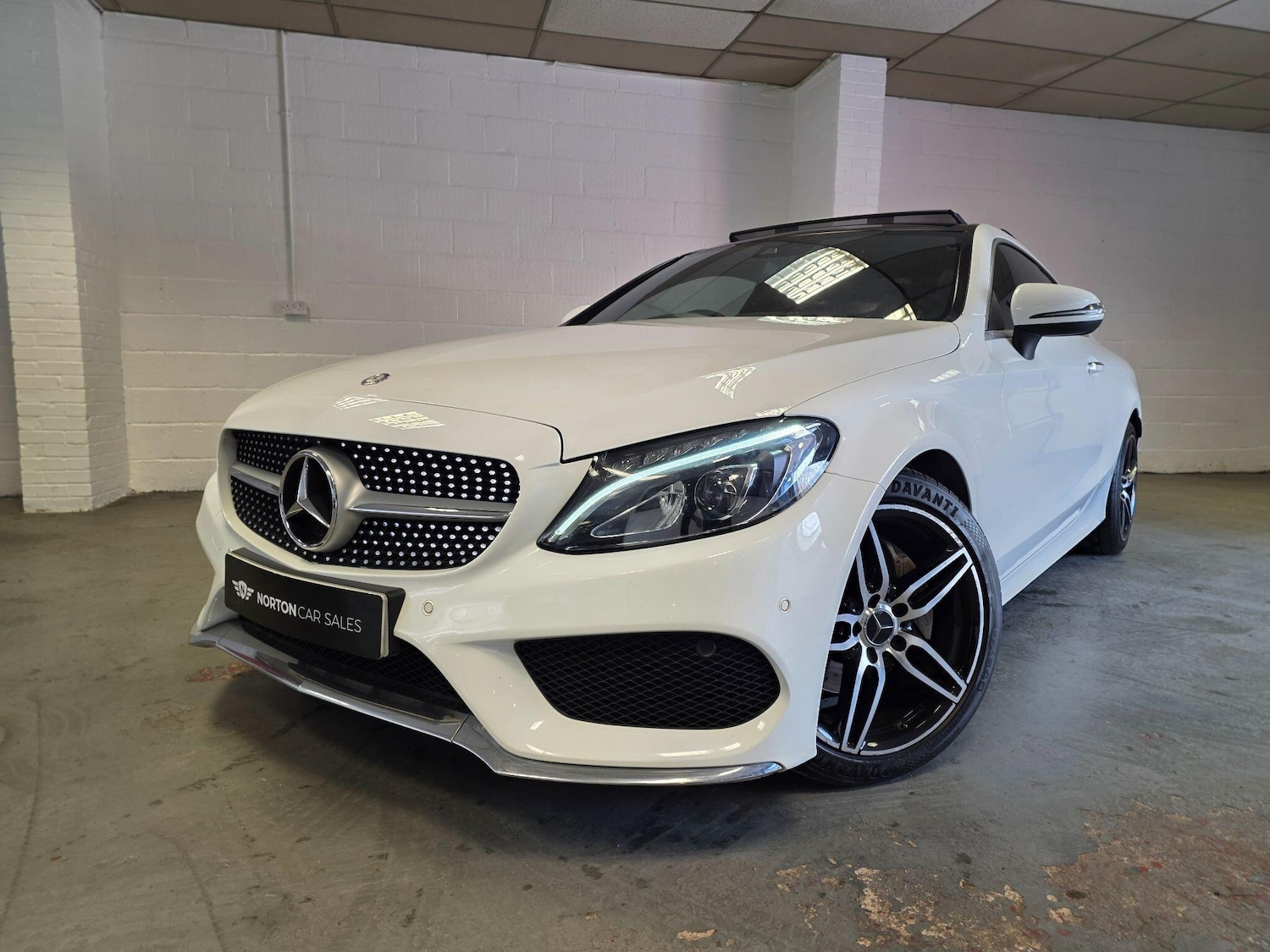Used Mercedes-Benz C Class 2016 for sale - 77978490: Photo 11