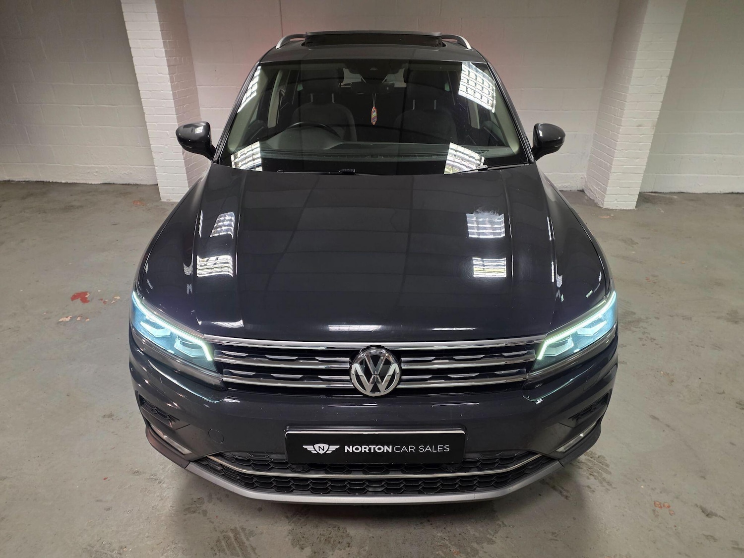 Used Volkswagen Tiguan 2017 for sale - 76976265: Photo 11