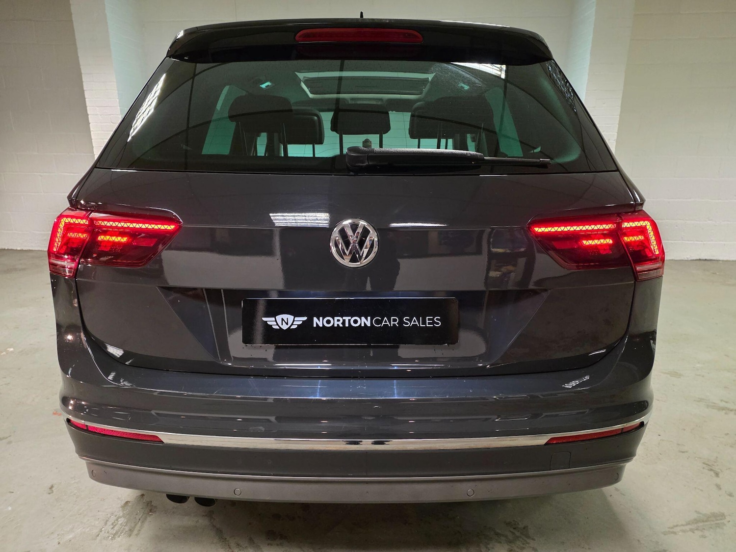 Used Volkswagen Tiguan 2017 for sale - 76976265: Photo 26