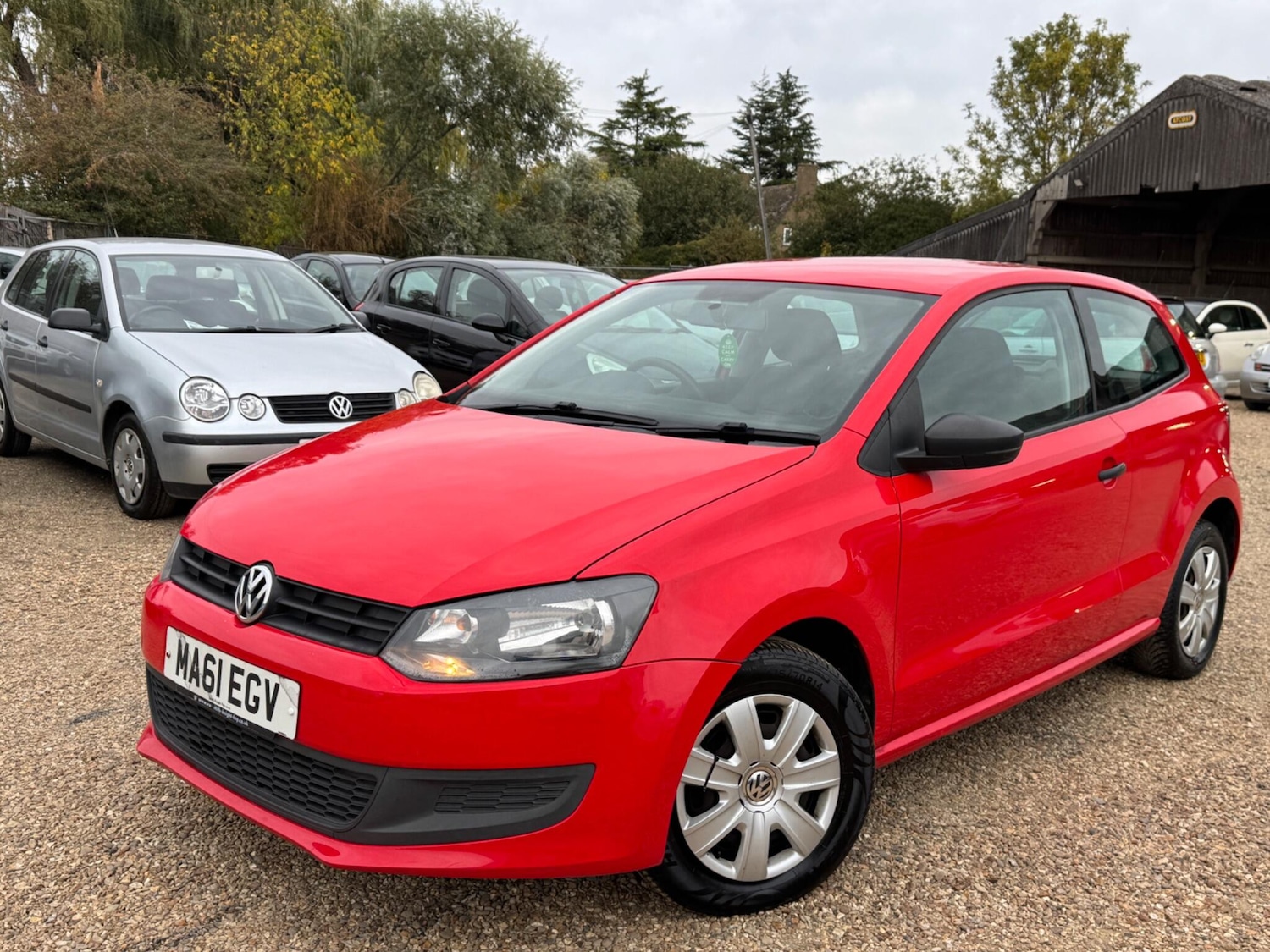Used Volkswagen Polo 2011 for sale - 76388896: Photo 1