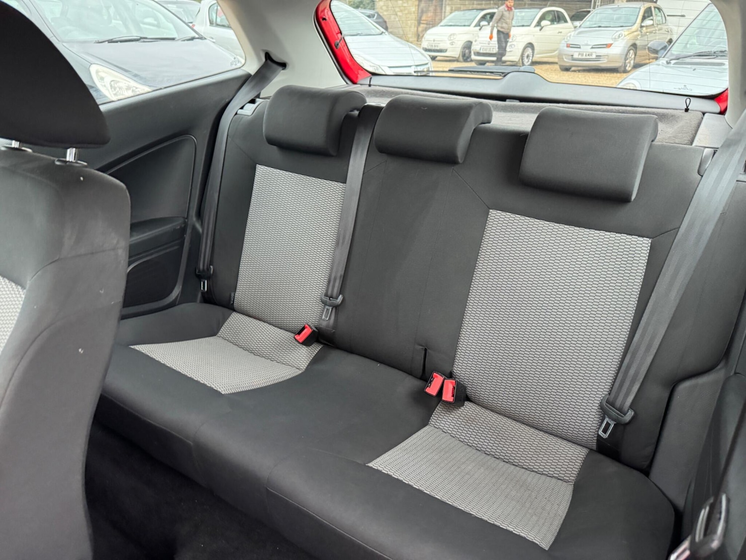 Used Volkswagen Polo 2011 for sale - 76388896: Photo 18