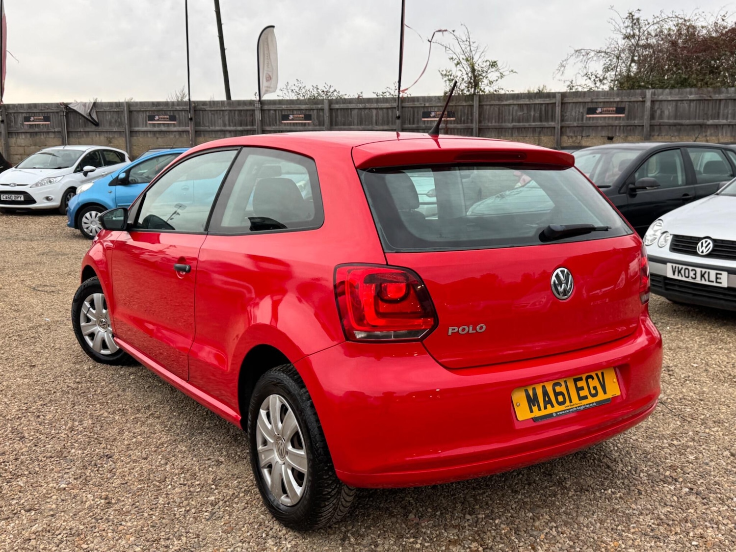 Used Volkswagen Polo 2011 for sale - 76388896: Photo 2